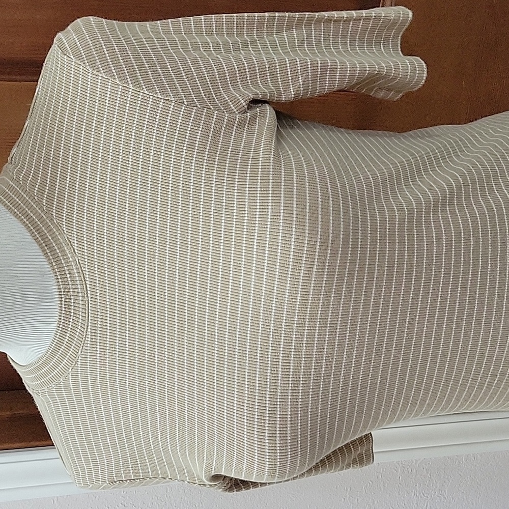 Vince Beige Ribbed Short Sleeve Top - Picture 2 of 6